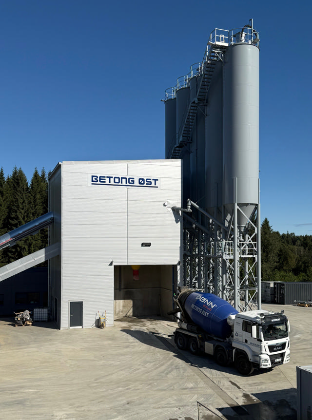 Betonwerk mit Materialsilos bei Betong Oest in Norwegen.